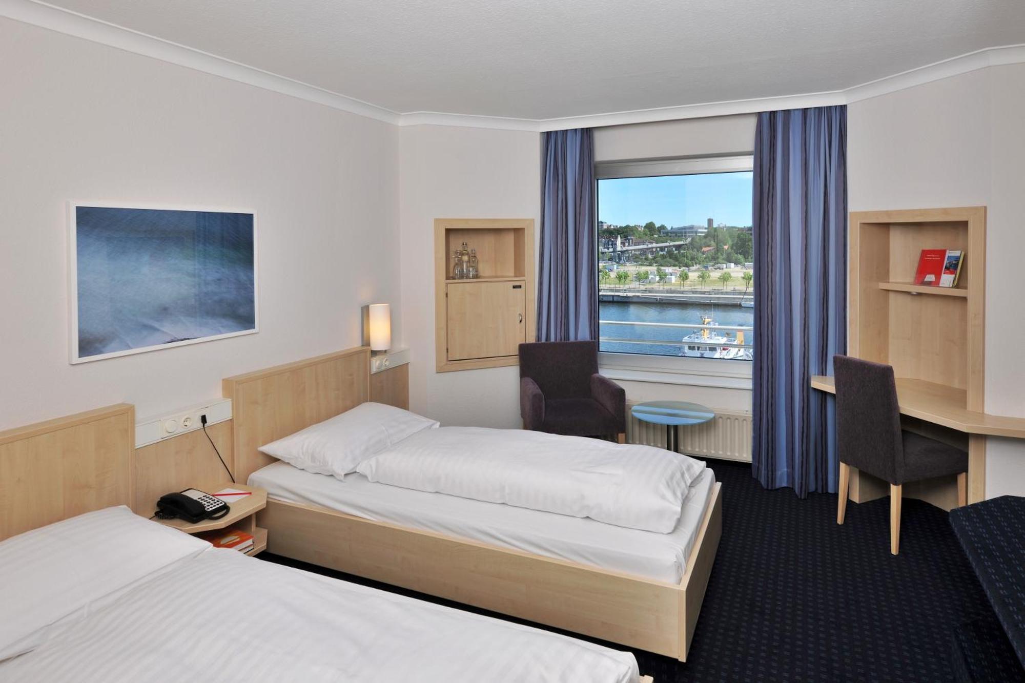 Intercityhotel Kiel Exterior photo