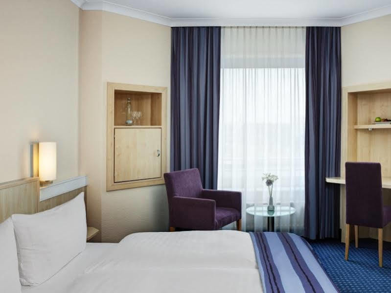 Intercityhotel Kiel Exterior photo